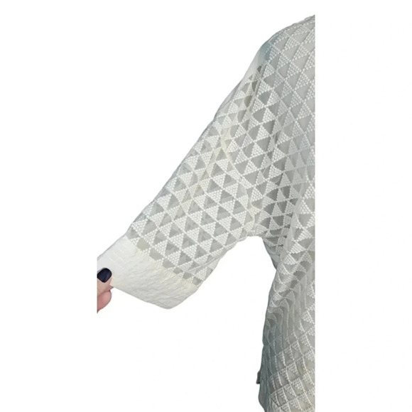 Stylus Short Sleeved Pullover Semi-Sheer Top Size Large - Picture 3 of 9